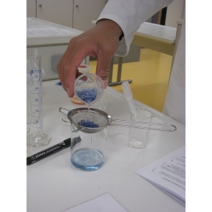 Chemische Chamäleonbällchen