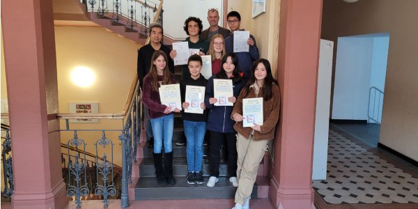 Übergabe der HSK-Zertifikate: Chinesisch-AG, Nǐ hǎo!