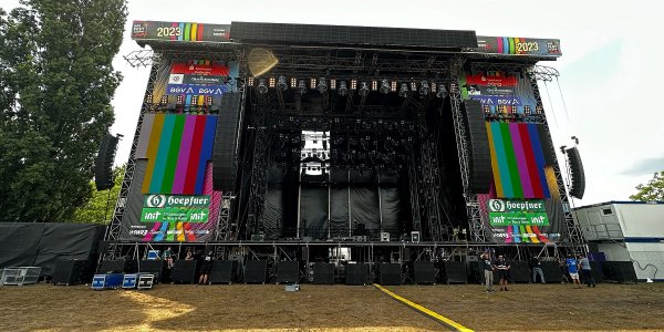 Technik-AG auf der Hauptbühne von "Das FEST"